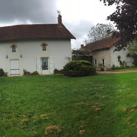 De La Monjatiere * Ceaux-en-Couhe